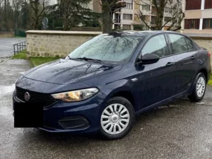 Fiat Tipo Bleue